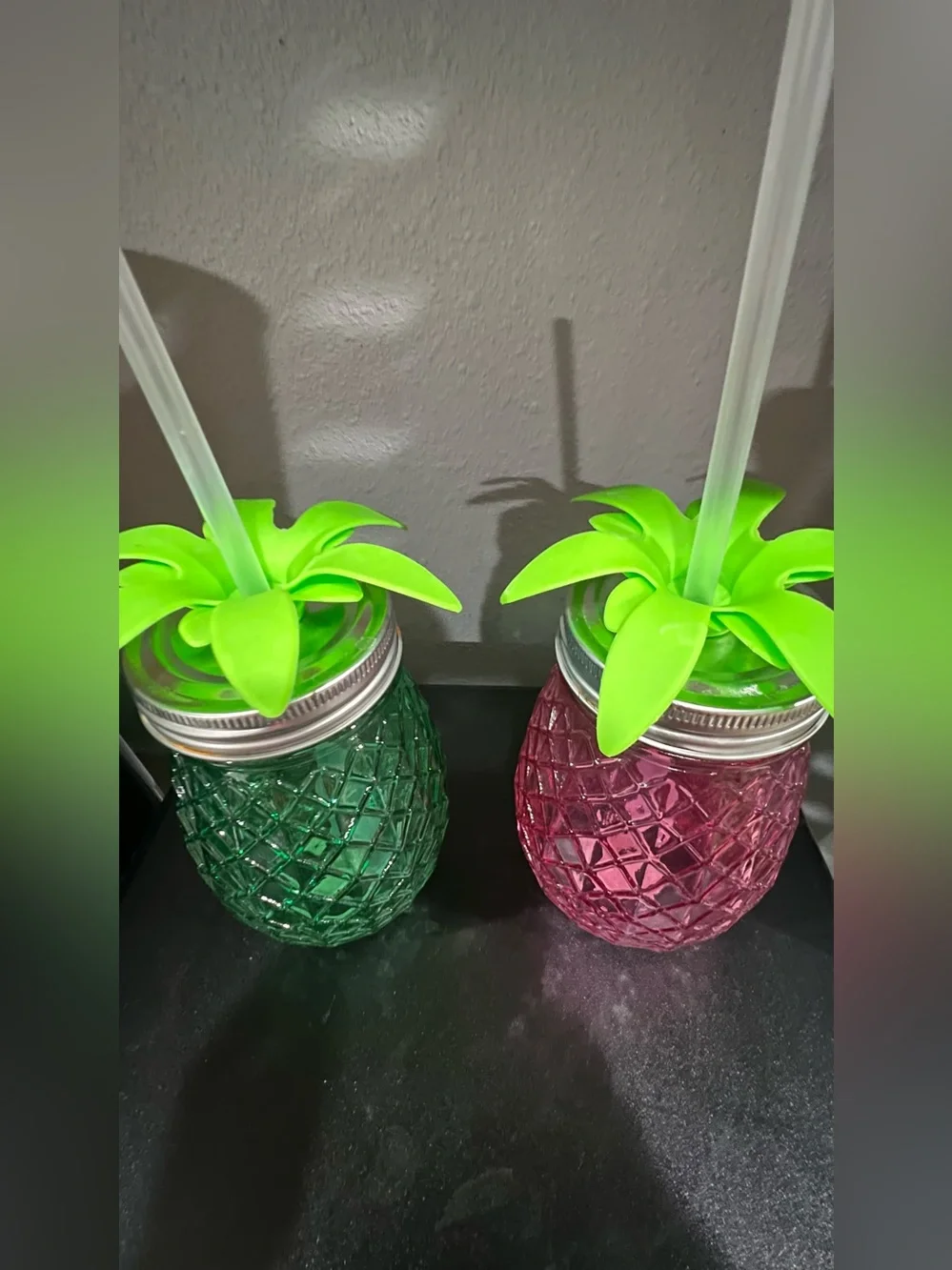 Pineapple Glass Tumbler with Green Leaf Lid and Straw - Set of 2